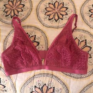 NWT Victoria’s Secret pink lace bralette